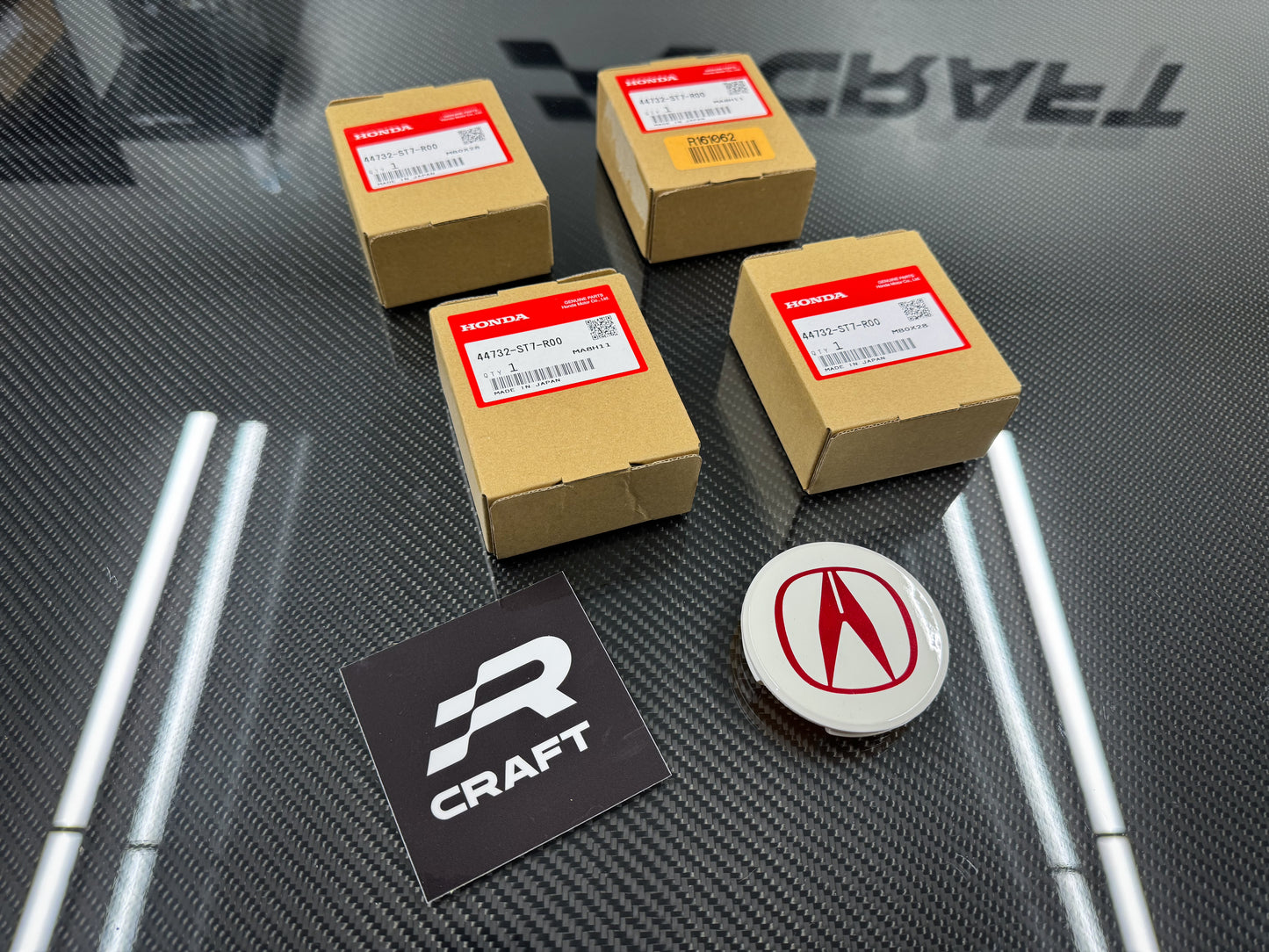 Integra Type R Center Caps – Fast Parts